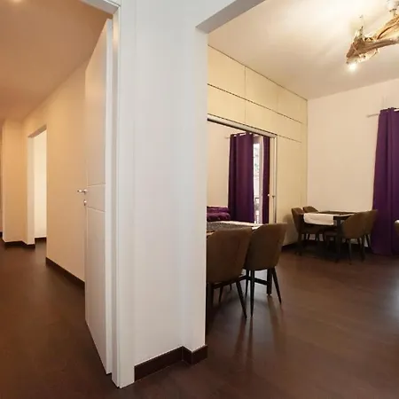 Eva Luxury Saint Remy Gasthuis 3*