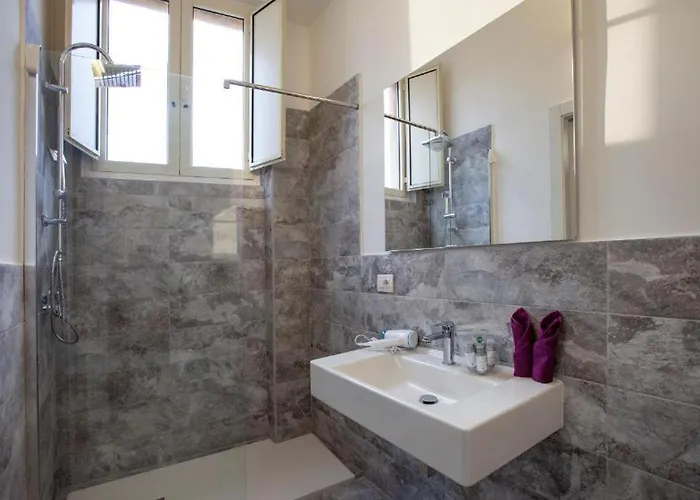 Eva Luxury Saint Remy 3*