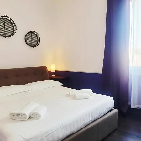 Eva Luxury Saint Remy 3* קליארי